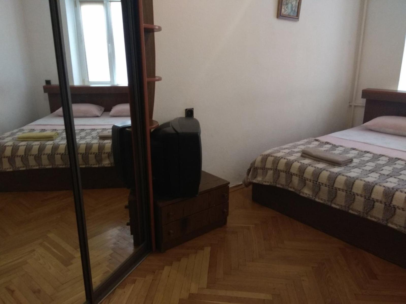 Apartament 3- Х Комнатная Квартира В Центре Rivne Zewnętrze zdjęcie